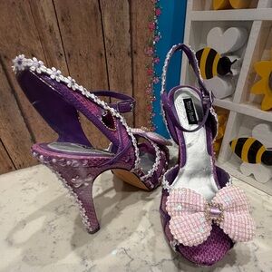 Artisan custom hand-adorned statement heels in shades of purple, embellished sz9